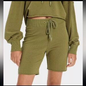 NWOT- UGG ZAHARA BIKE LOUNGE SHORTS‎ IN WILD OLIVE